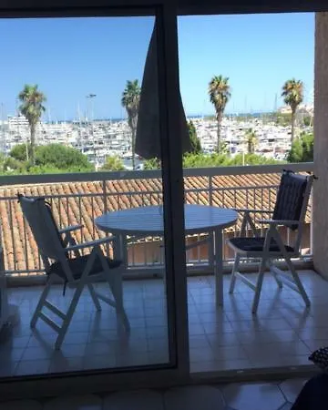 Terrasse Magnifique Vue Et Yachts Apartment *