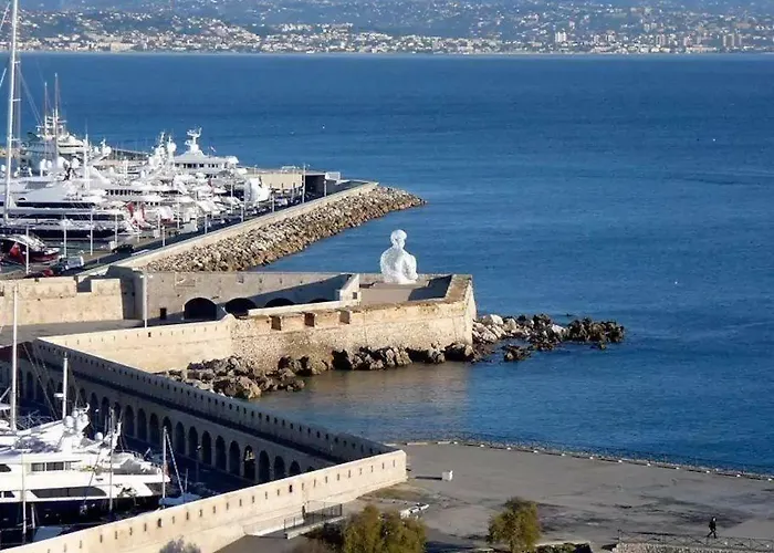 Lejlighed Terrasse Magnifique Vue Et Yachts Antibes